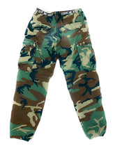 Load image into Gallery viewer, Vintage Camouflage Cargo Pant

