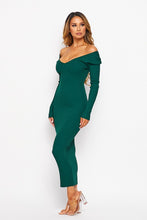 Load image into Gallery viewer, Ribbed Body Con V Neck Dress in Emerald
