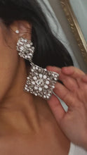 Load and play video in Gallery viewer, Éclat Silver Filigree Earrings
