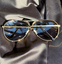 Load image into Gallery viewer, XL Panamera Aviators
