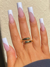 Load image into Gallery viewer, Chunky Twist Ring in Gold
