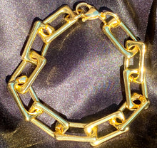Load image into Gallery viewer, Rectangle Chain Link Bracelet
